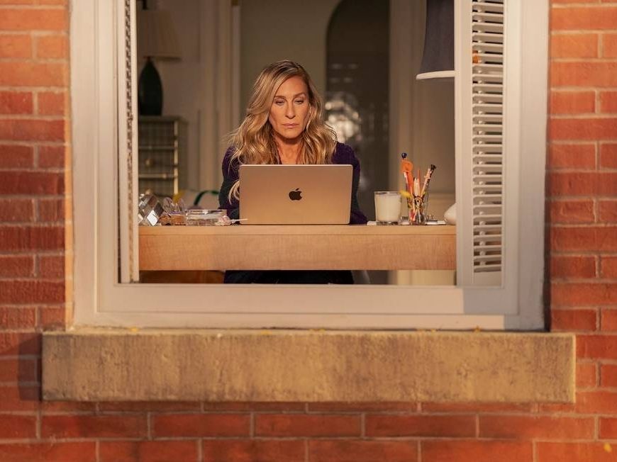 And Just Like That η Sarah Jessica Parker αποχαιρετά για πάντα την Carrie Bradshaw