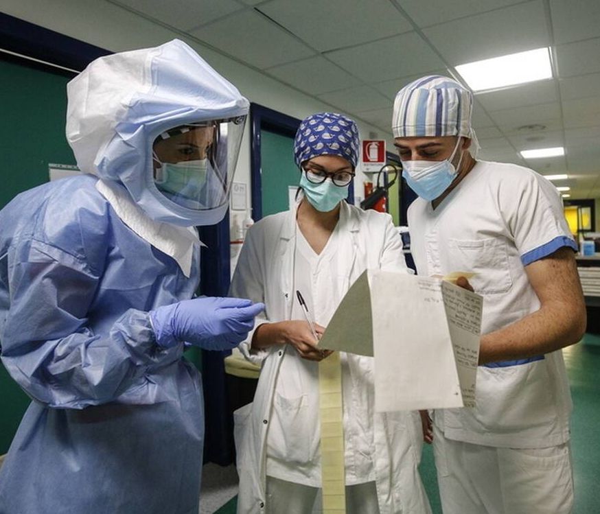 Κορονοϊός - Πρόβλεψη ΣΟΚ για την Ελλάδα: Θα αυξηθούν οι θάνατοι-Η κρίσιμη ημερομηνία για τη χώρα μας