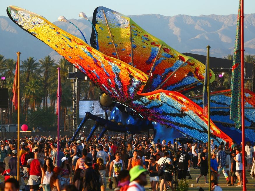 Coachella 2027 & influencer drama: Οι προβλέψεις, τα εισιτήρια και το σκάνδαλο που έγινε viral