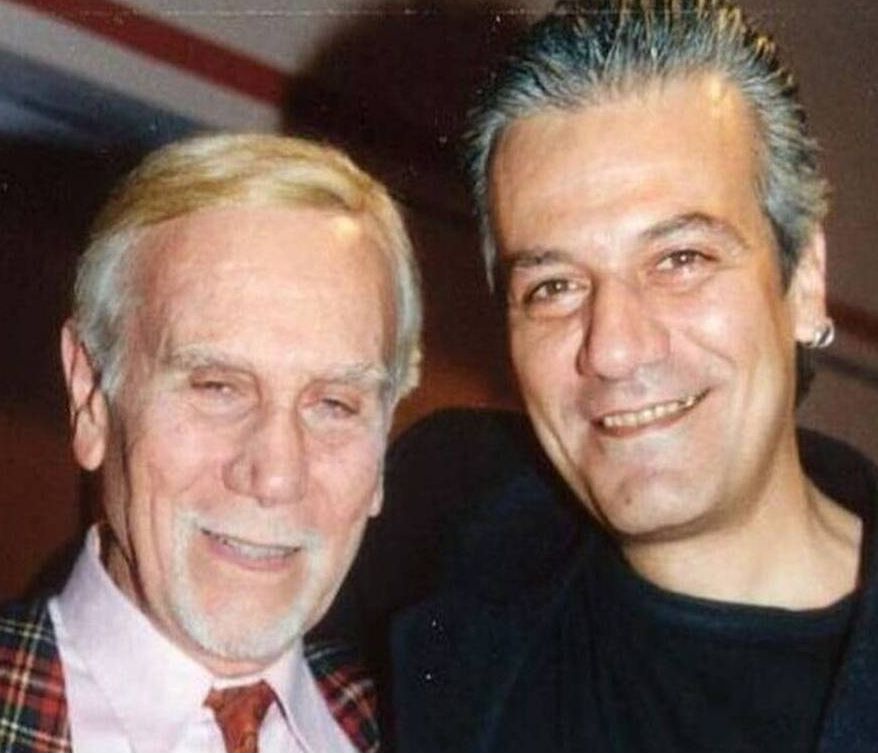 Συγκλονίζει ο Νίκος Βανδώρος: Έχω πάψει να θέλω να ζω - Χωρίς τον Θεόφιλο είμαι ζωντανός - νεκρός