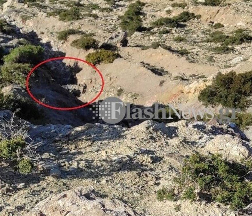 Γαύδος: Αυτοκίνητο έπεσε στον γκρεμό - Εγκλωβίστηκε γυναίκα