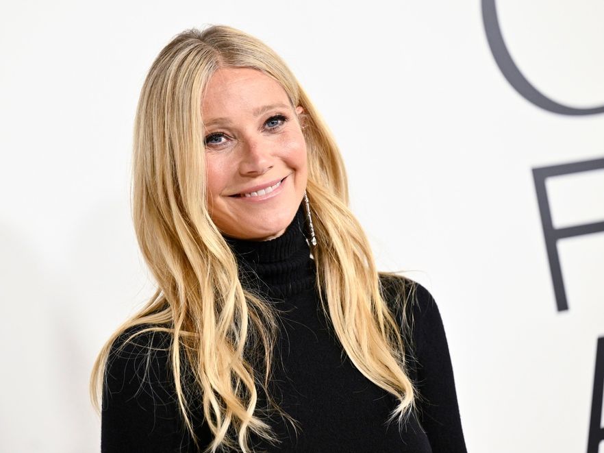 Η Gwyneth Paltrow γίνεται 54 και αποκαλύπτει την αλήθεια πίσω από τον «συνειδητό χωρισμό» της