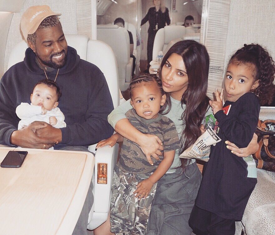 Ο Kanye West ψάχνει νονό για την Chicago και δεν θα πιστεύεις ποιον βρήκε