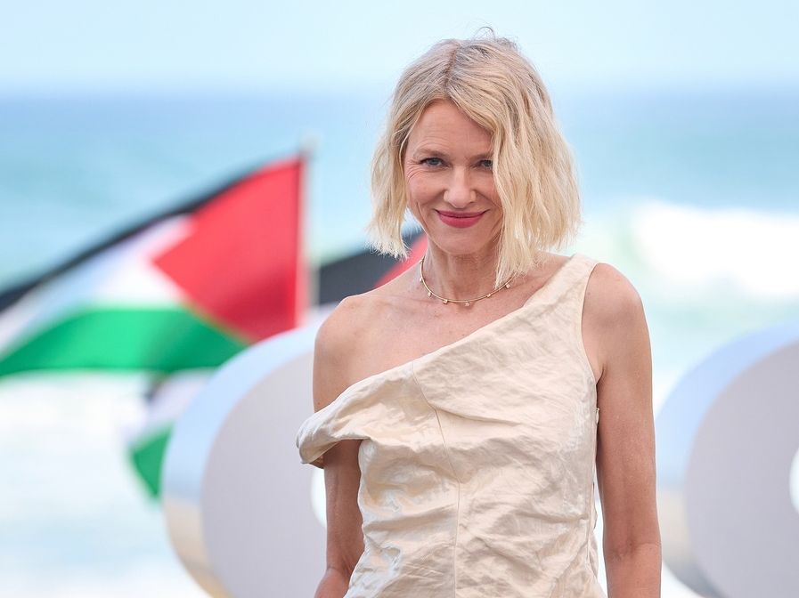 Η Naomi Watts έγινε 58 και η ιστορία της είναι η απόδειξη ότι δεν υπάρχει κανένα ηλικιακό όριο