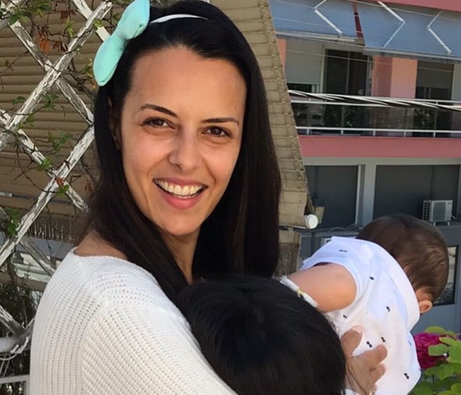 Στην καραντίνα με δύο παιδιά - Η Όλγα Λαφαζάνη μιλά για τη νέα της καθημερινότητα