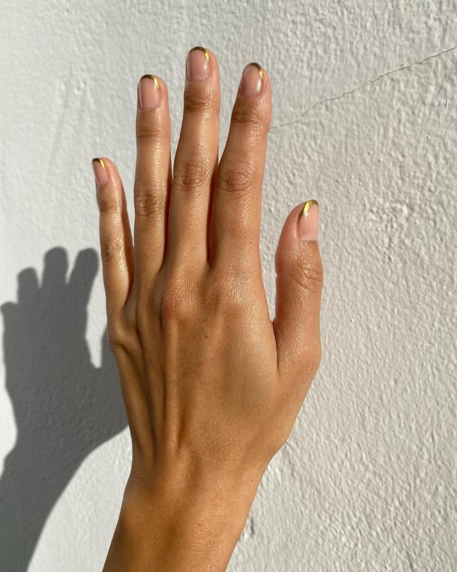hollyfalconenails1609465228247669630350735013222002449.jpg