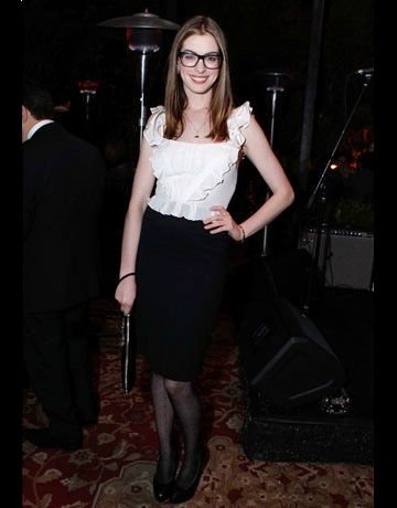 hbz-Anne-Hathaway-pre-oscar-de