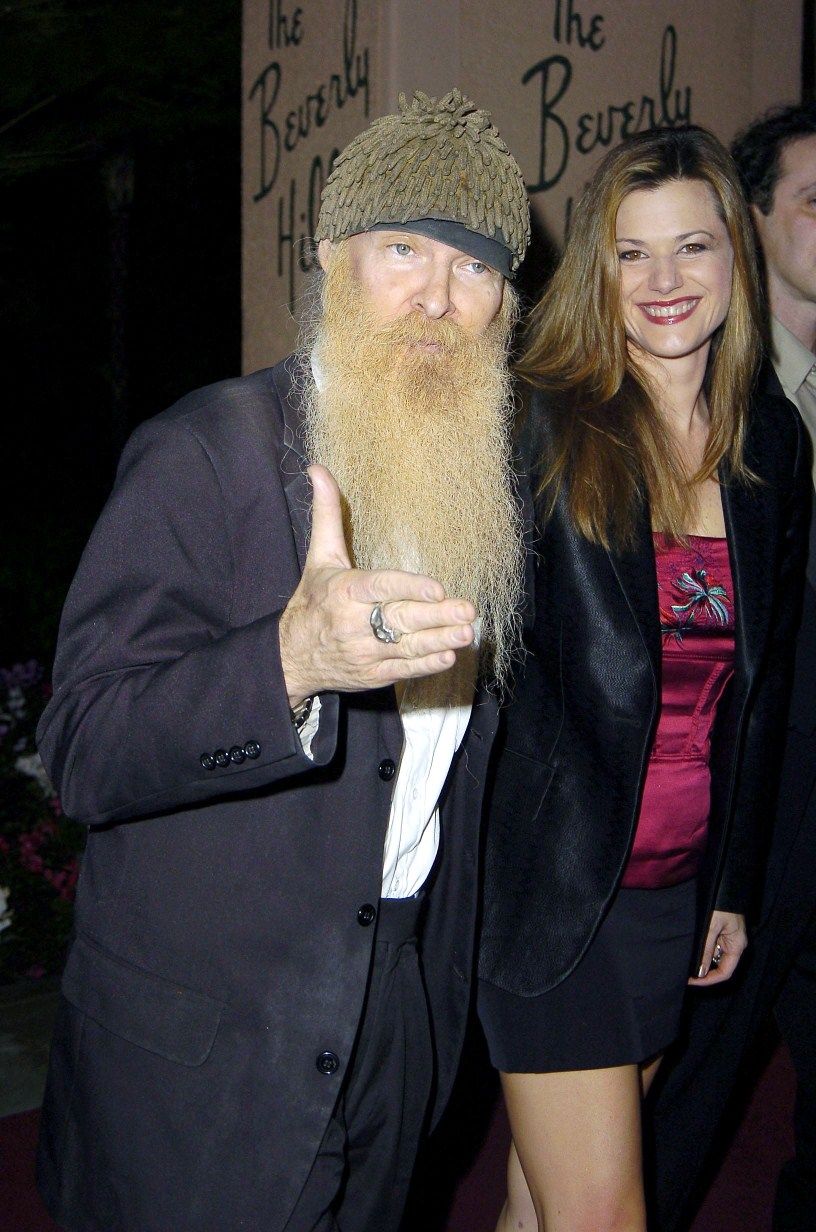 dusty_hill_816_x_1232