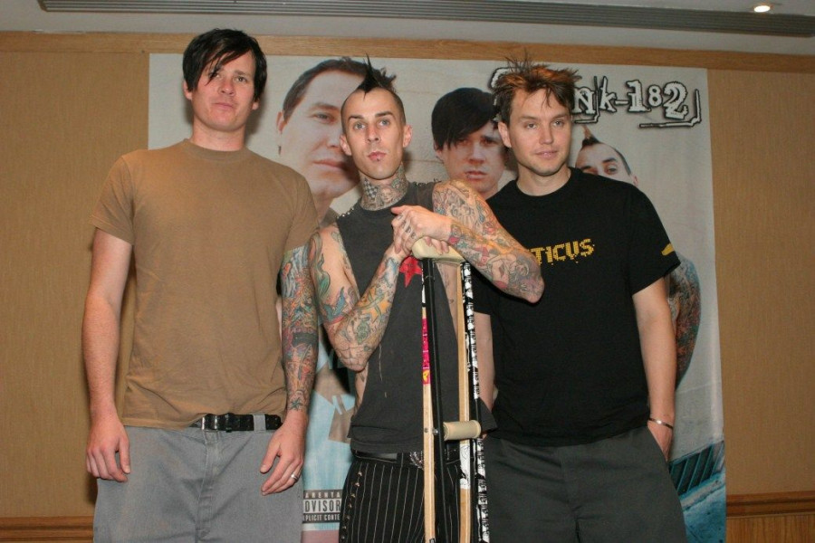 blink182_1039_x_693