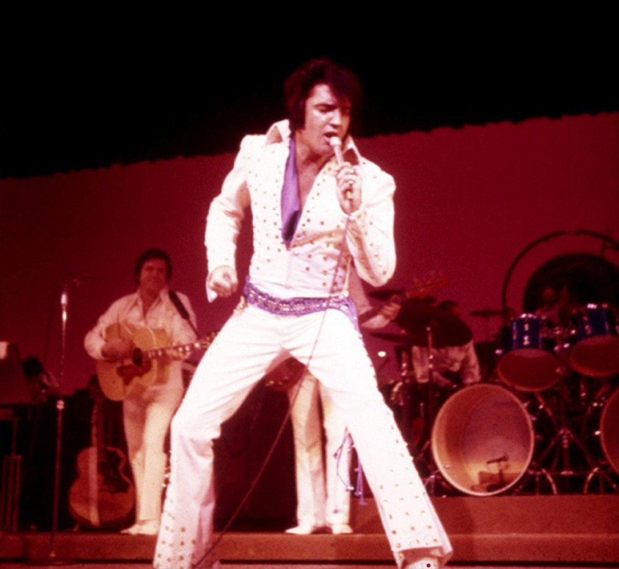 elvis_1125_x_1036
