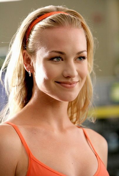 Yvonne_Strahovski
