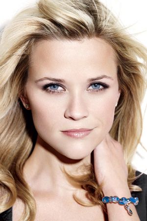 Reese-Witherspoon-Avon-2011-Empowerment-Bracelet