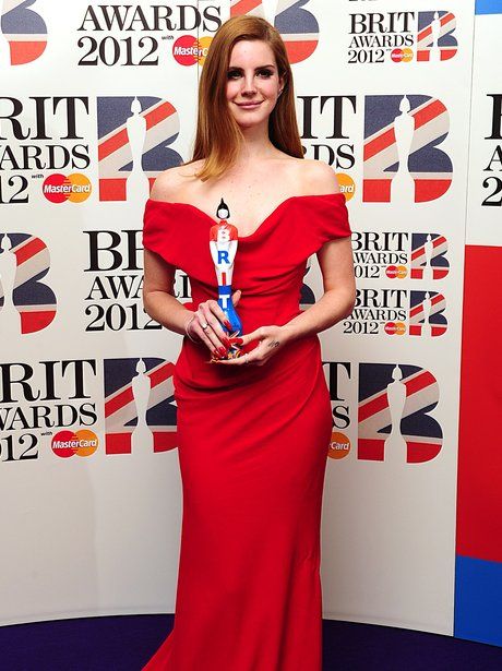 lana-del-rey-brit-awards-2012--1329863898-view-1