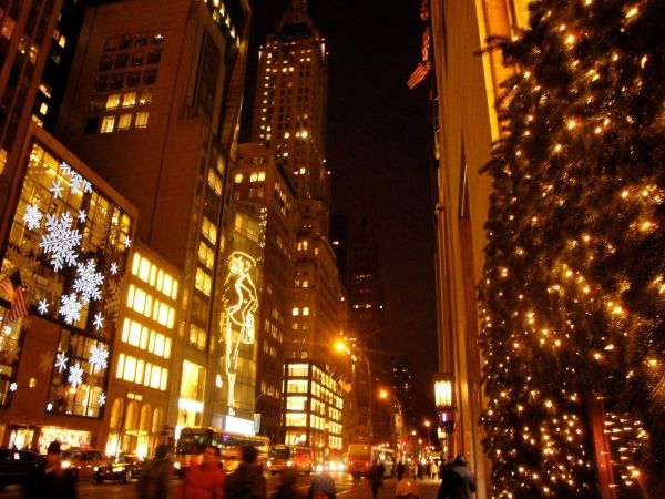 5th_ave_during_xmas_1