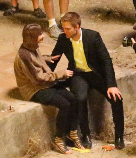 robert pattinson new girlfriend-2
