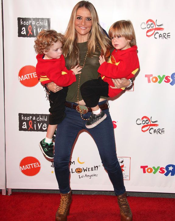 368572156 1369856861