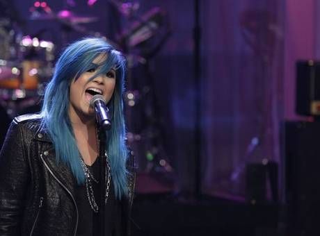 Demi-lovato-blue-hair-1380769870