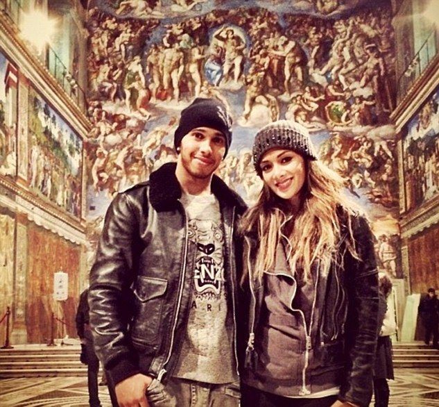 article-0-1C38C99500000578-736 634x604