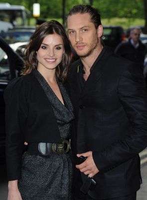 Tom-Hardy-Breaks-Off-Engagement-to-Charlotte-Riley-2