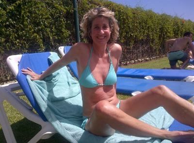 article-2686782-1F476DBC00000578-577 634x469