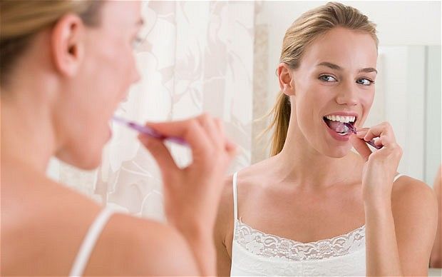 Proper-Way-of-Brushing-Your-Teeth