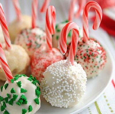 adorable-christmas-cake-balls