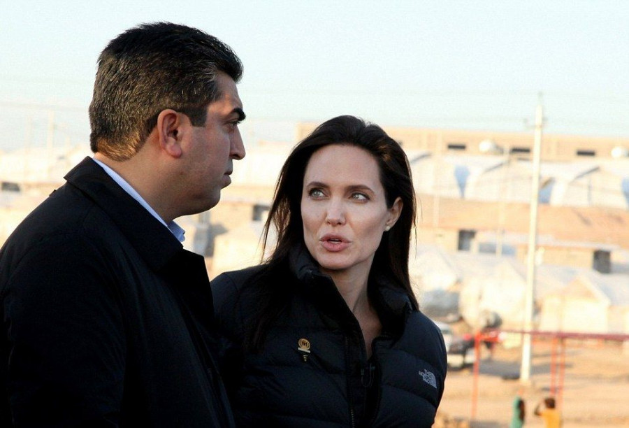 250B6CAB00000578-2925706-image-a-19 1422213735602