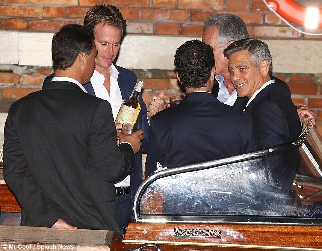 251123E800000578-0-image-m-8 1422261973675