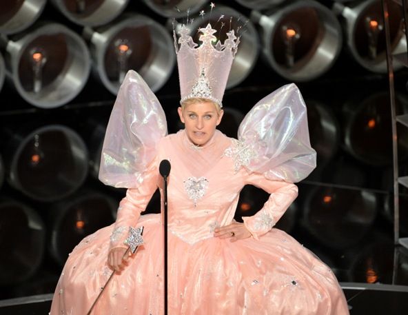 ellen-degeneres-oscars-2014-glinda-good-witch-gi