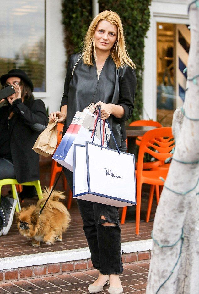 251993DA00000578-2927699-image-a-28 1422330475102