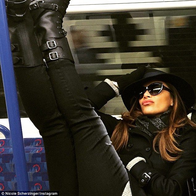 251526D900000578-0-image-a-91 1422285012213