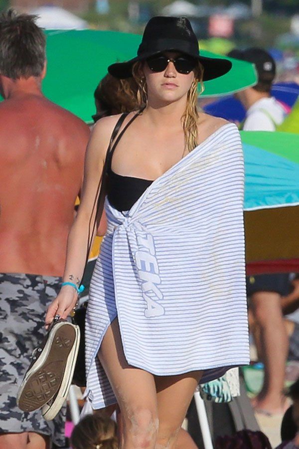 kesha-boyfriend-brazil-vacation-06