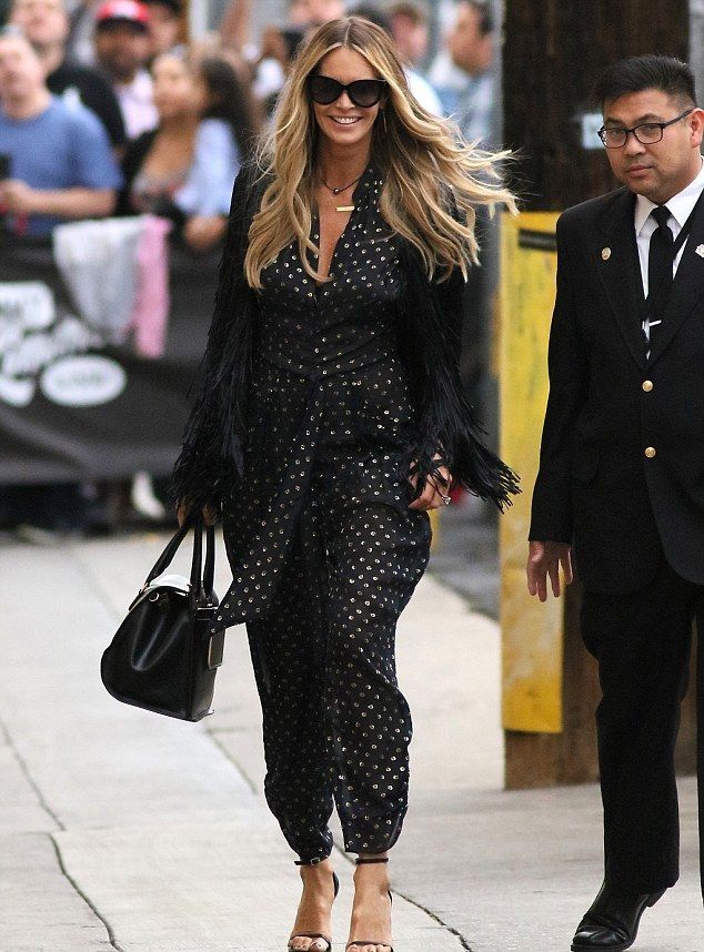 2527890D00000578-0-image-m-46 1422505551883