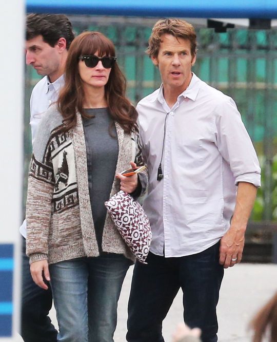 julia-roberts-bangs-haircut-w540