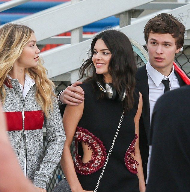 2533C27100000578-2933942-image-m-99 1422671922956