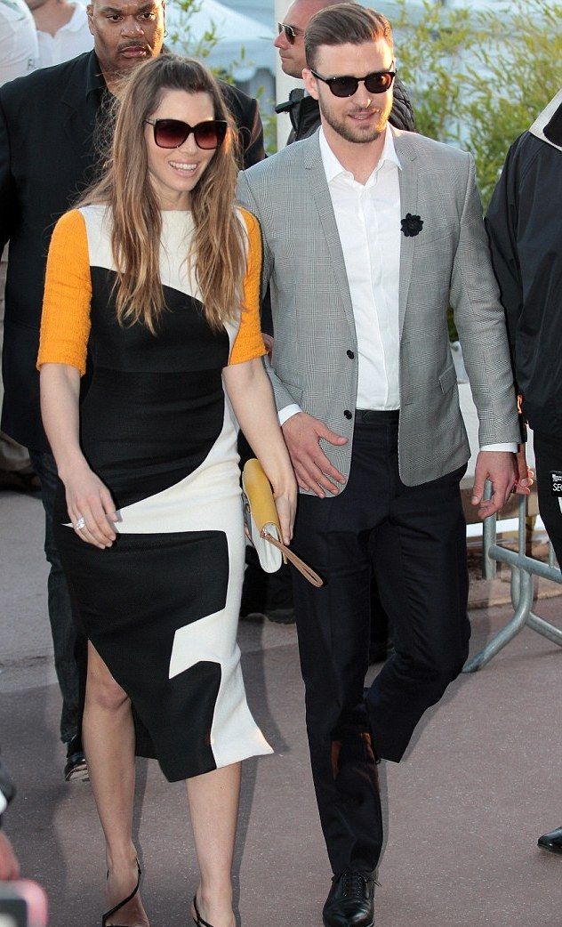 253A7AF600000578-2934786-image-m-86 1422750853380