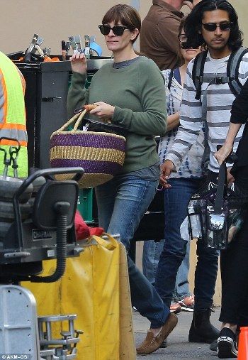 254FE0EF00000578-2938579-image-m-65 1423000096235