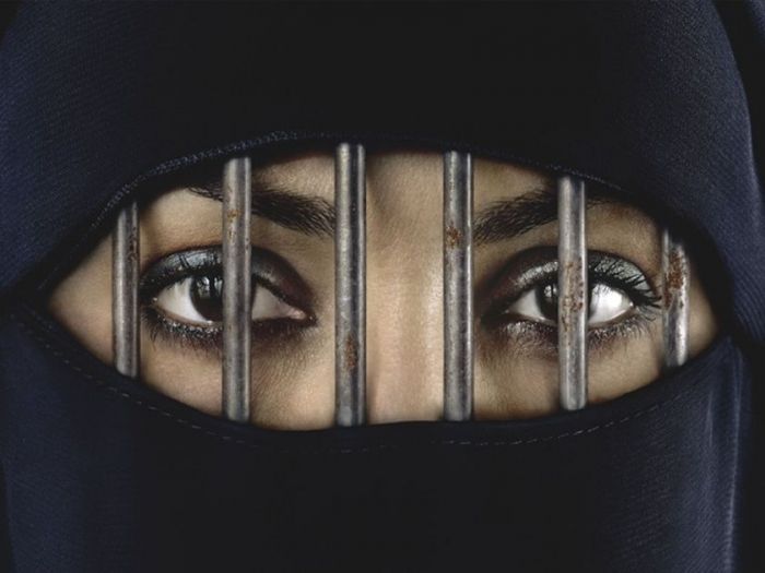 burka 150809-thumb-large