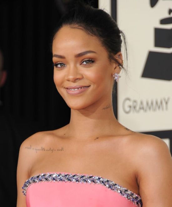 hbz-beauty-grammys-rihanna 1