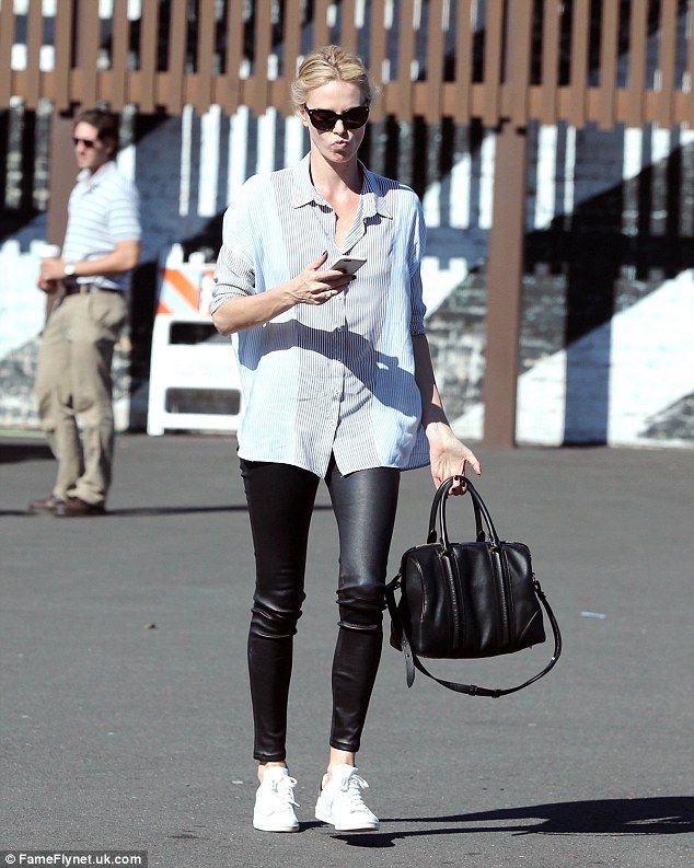 258773A800000578-0-image-a-35 1423560700680