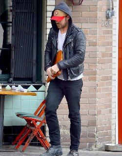 2628B18300000578-0-image-m-80 1425074694879 27cd2