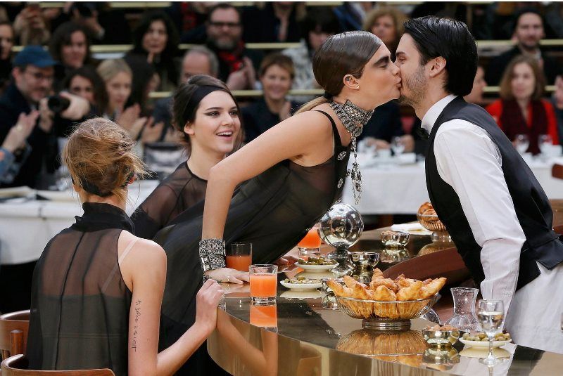 10FASHION-Chanel-superJumbo 31233