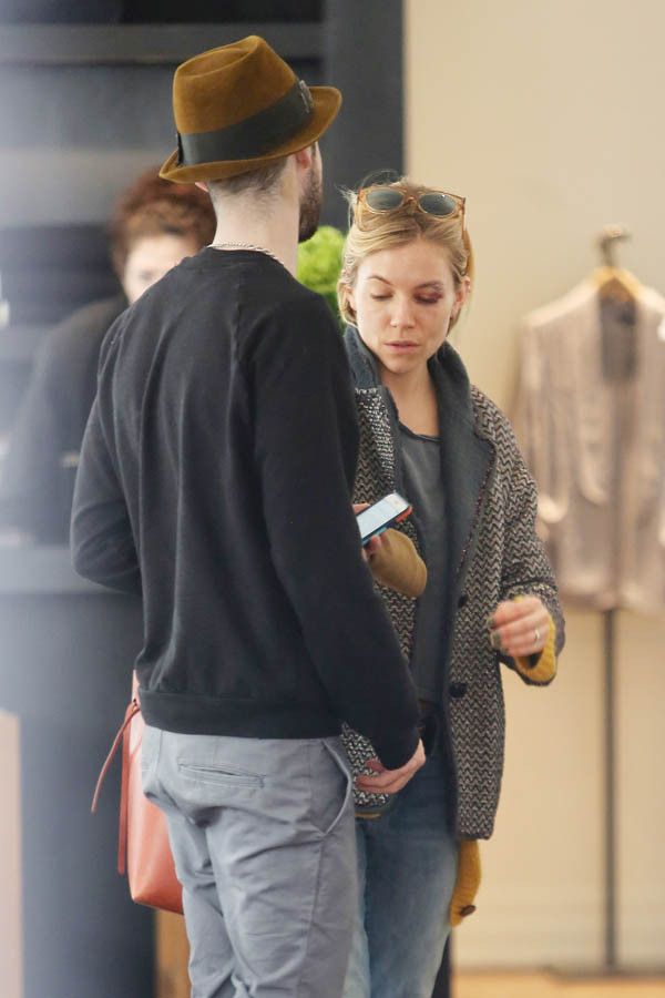 sienna-miller-black-eye-002 b4f7d