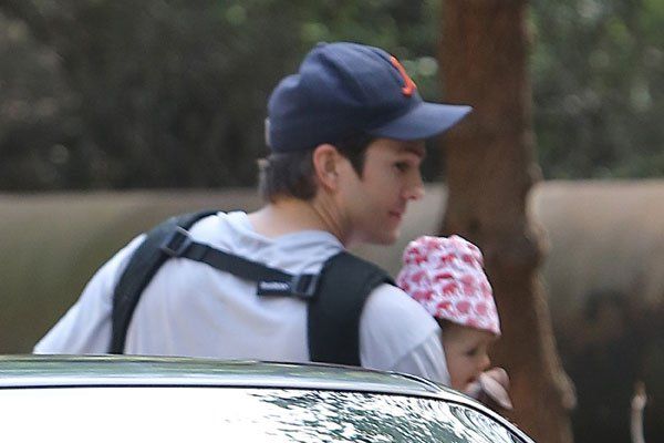 ashton-kutcher-daughter-wyatt-05 a90f7