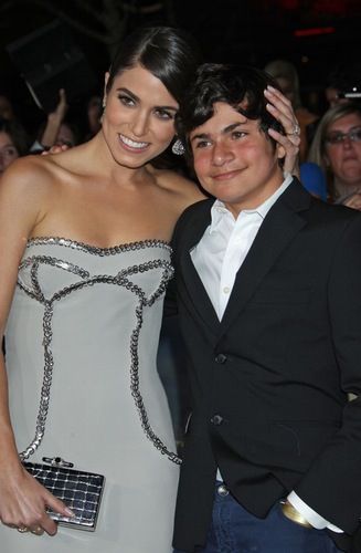 nikki-reed-brother-autism 47201