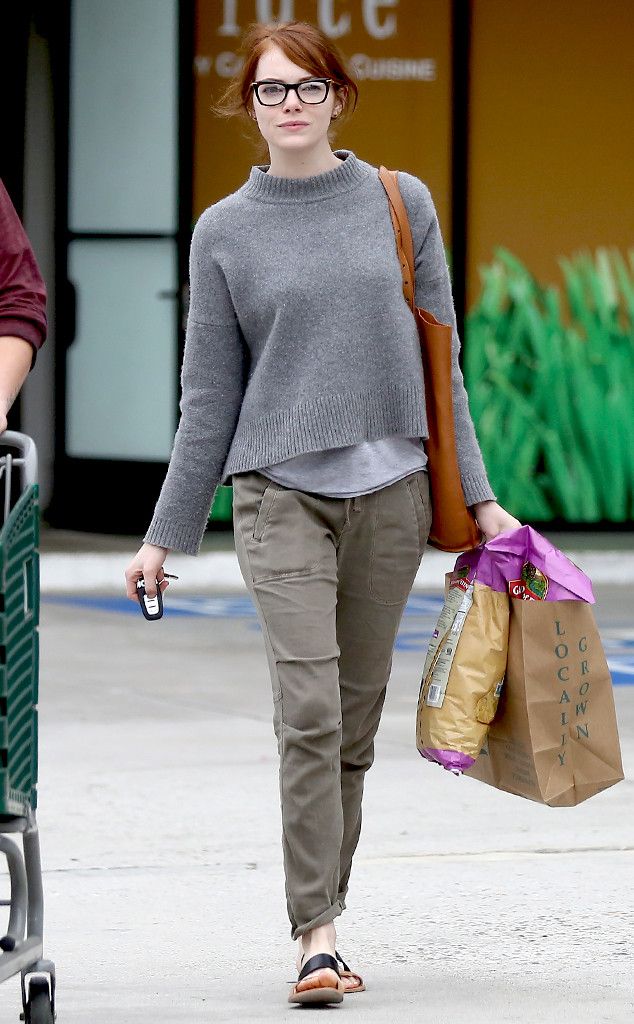 rs 634x1024-150312094940-634.Emma-STone-Grocery-SHopping.jl.031215 e6b15