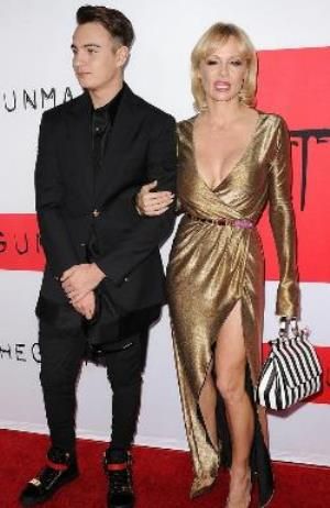 009062-5ba0c8ec-c96c-11e4-ba02-0e33fd2a5e36 0a116