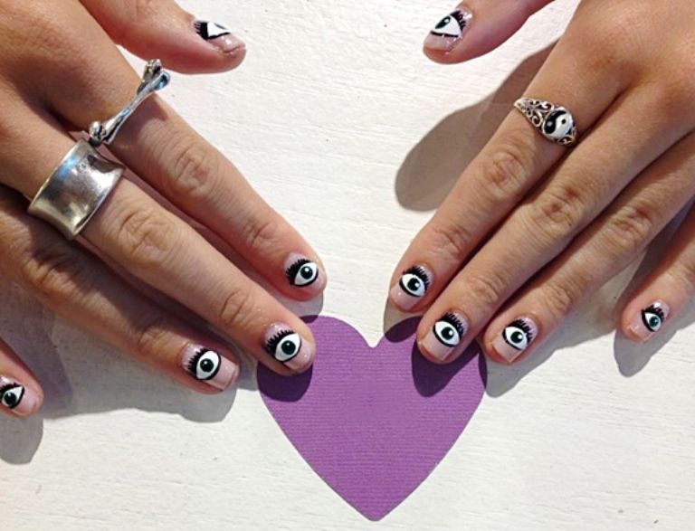 eyeball-nail-art-7 a6d90