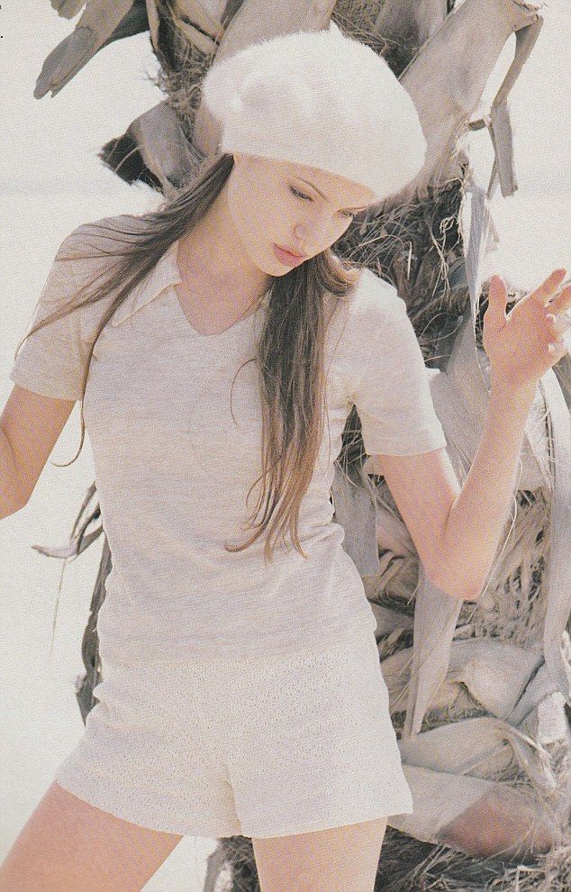 26E015B800000578-0-image-m-31 1426971199126 c7451