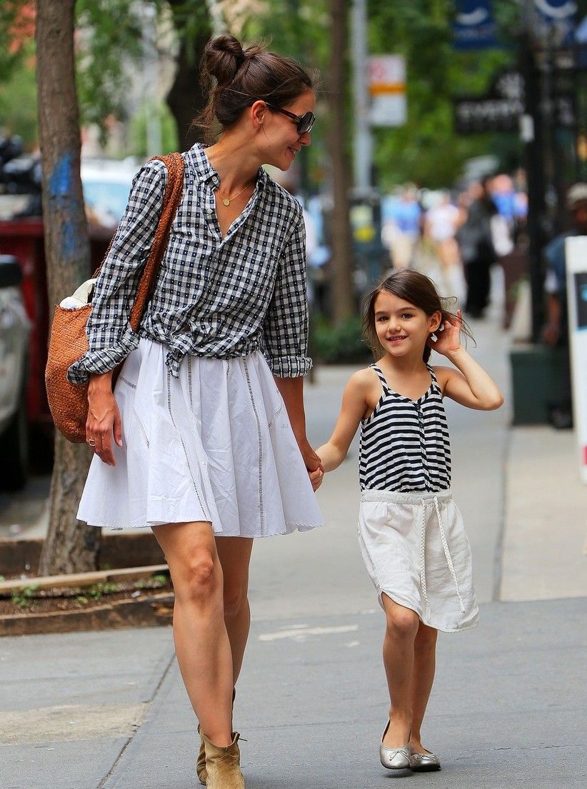 katie-holmes-suri-matching-outfits-05 53467